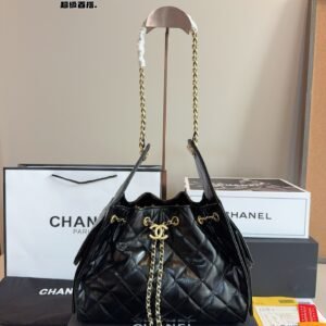 CHANEL-hobo black