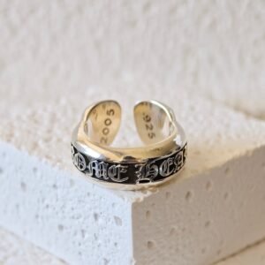 Chrome hearts-黒地スクロールリング