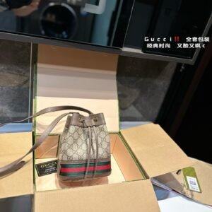 GUCCI-Ophidia miniGGレディース バケットバッグ