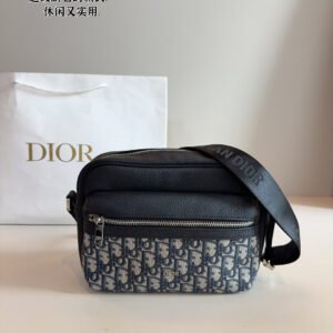 DIOR Safari