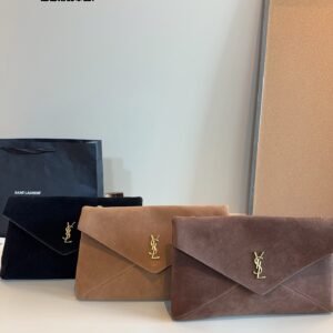 YSL -レザーエンベロープバッグ