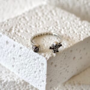 クロハート オープンデザイン パワースカル バー リング