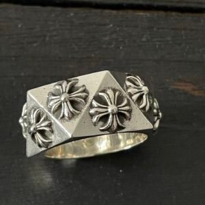 クロムハーツ ファセット クロスフラワー リング