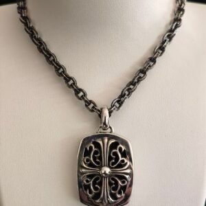 クロムハーツ クロスツル プレート ネックレス