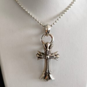 クロムハーツ ストーンインレイ ダブルレイヤー クロス ネックレス