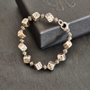 𝐂𝐡𝐫𝐨𝐦𝐞 𝐡𝐞𝐚𝐫𝐭𝐬 クロムハーツ ダイス クロスフラワー ブレスレット