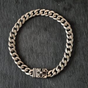 𝐂𝐡𝐫𝐨𝐦𝐞 𝐡𝐞𝐚𝐫𝐭𝐬 クロムハーツ スモール クロスフラワー インサートバックル ブレスレット