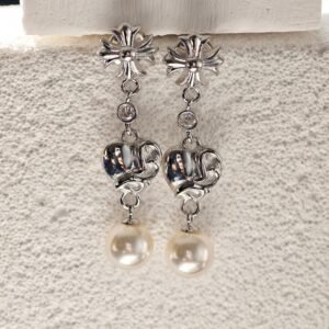 𝐂𝐡𝐫𝐨𝐦𝐞 𝐡𝐞𝐚𝐫𝐭𝐬 クロムハーツ × ミキモト コラボ クロス ロング ピアス