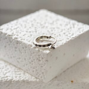 クロムハーツ ホースシュー イヤーフープ