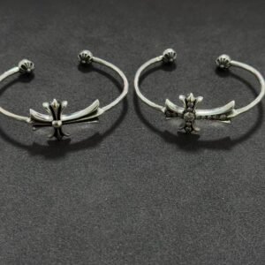 クロムハーツ 925 銀 クロス ブレスレット / クロムハーツ クロス オープンバングル